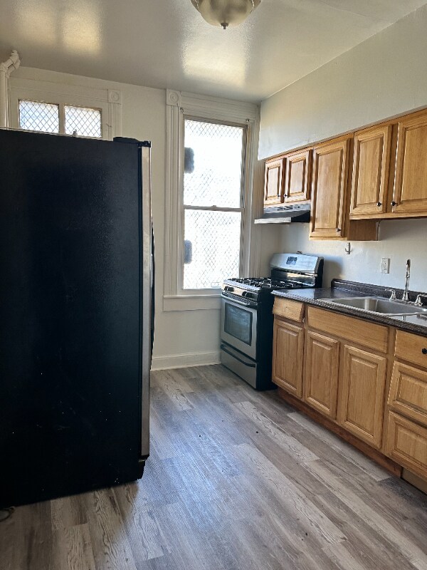 1907 Division St photo'