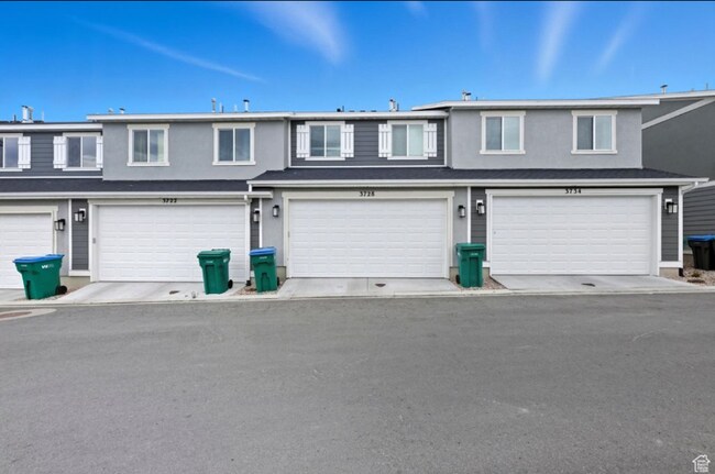 3728 Orinda Dr in Lehi, UT - Foto de edificio - Building Photo