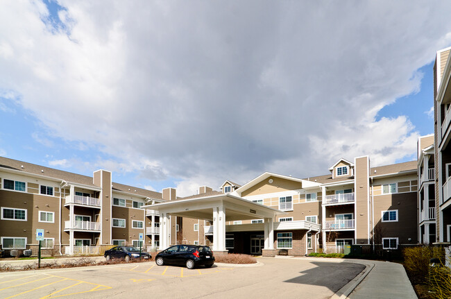 Thomas Place Gurnee in Gurnee, IL - Building Photo - Building Photo