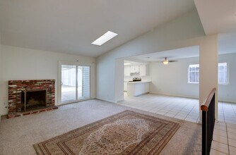 3722 N Miami Ave in Fresno, CA - Building Photo - Building Photo