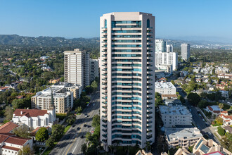 Blair House in Los Angeles, CA - Building Photo - Building Photo