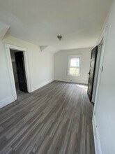 40-39 Gleane St in Queens, NY - Building Photo - Building Photo