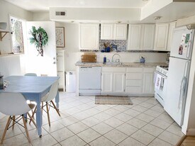 820 Bourdeaux Dr, Unit Basement in Midvale, UT - Building Photo