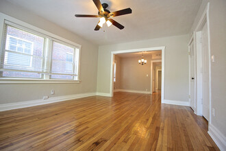 The Hawkins - 815-817 E 42nd in Kansas City, MO - Building Photo - Interior Photo