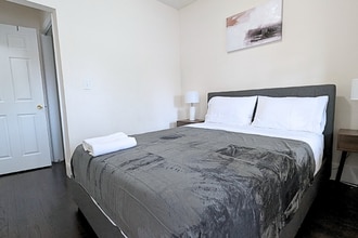 108 Gotthart St in Newark, NJ - Building Photo - Building Photo