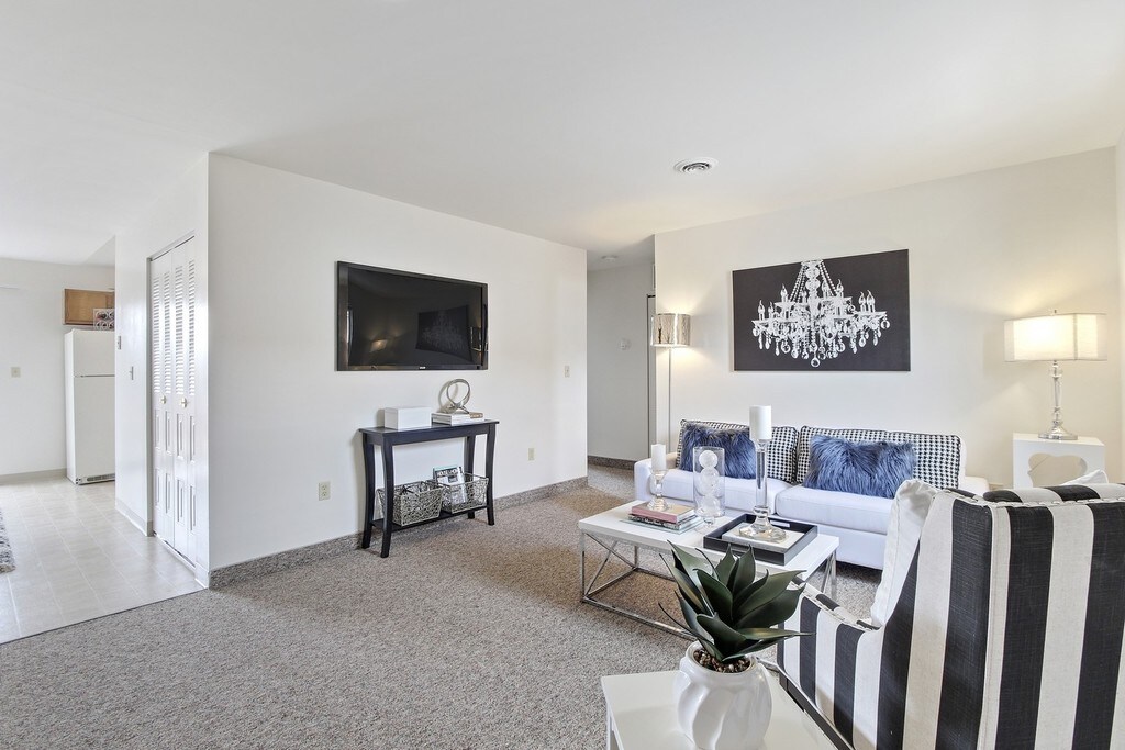 Apartments at Waterford York, PA Apartments