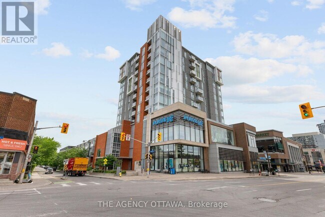 property at 118 Holmwood Ave