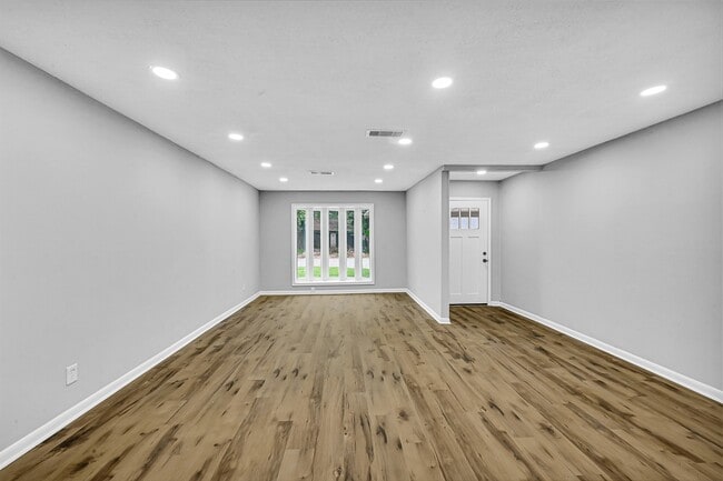 property at 1304 Sage Dr