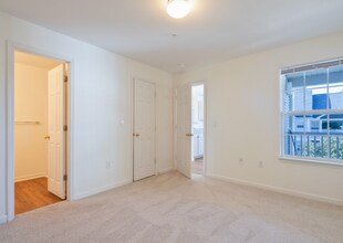 146 University Village Dr in Central, SC - Building Photo - Building Photo