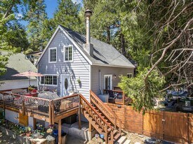 2472 Deep Creek Dr in Running Springs, CA - Building Photo