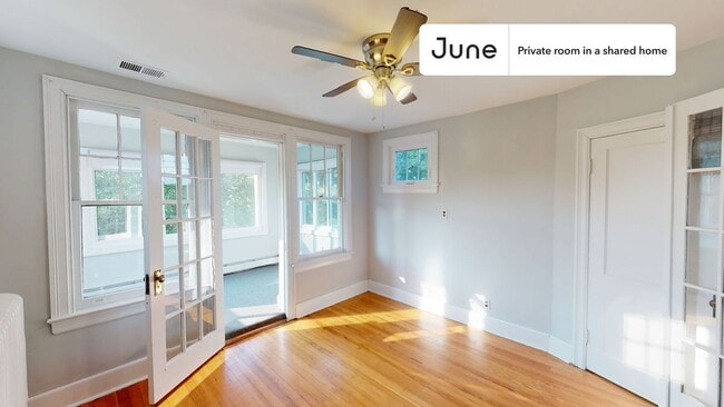 Room in Shared 6 bed/3 bath home in Washington, DC - Building Photo - Building Photo