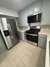 11680 Bellagio Rd in Los Angeles, CA - Building Photo - Building Photo