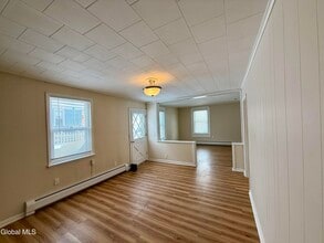 13 School St in Stillwater, NY - Building Photo - Building Photo