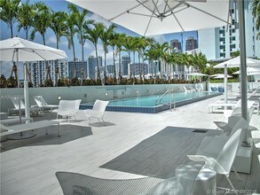 1600 SW 1st Ave-Unit -401 in Miami, FL - Building Photo - Building Photo