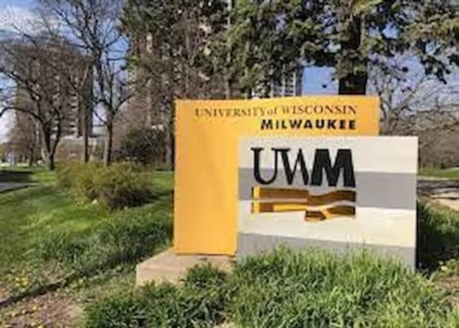 property at 3018 N Murray Ave