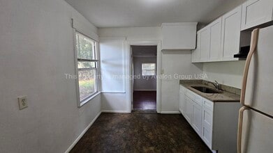 9103 10th Ave in Jacksonville, FL - Building Photo - Building Photo