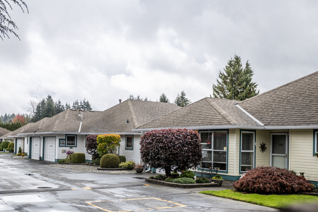 Camberley Green in Surrey, BC - Building Photo