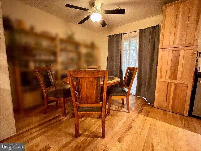 property at 2004 Headlands Cir