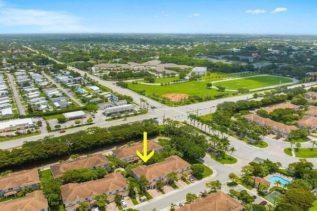 property at 4415 Regal Ct