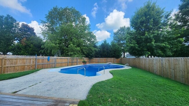 1828 Somersby Ln in Virginia Beach, VA - Building Photo - Building Photo