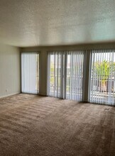 Dolores Lia Apartments in Millbrae, CA - Foto de edificio - Building Photo