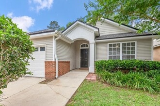 2521 Heathrow Dr in Tallahassee, FL - Building Photo - Building Photo