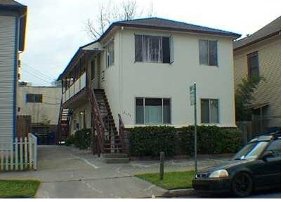 2626 T St in Sacramento, CA - Building Photo