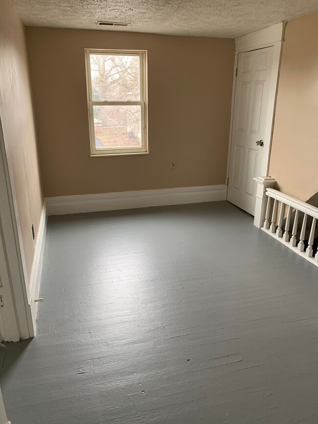 1915 19th St in Parkersburg, WV - Building Photo - Building Photo