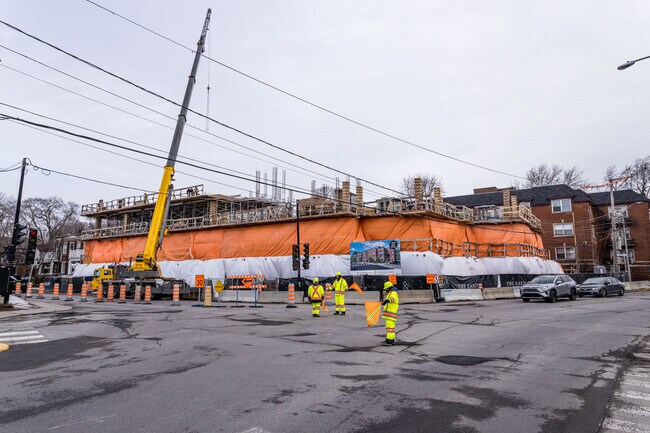 The Easton in Montréal-Ouest, QC - Building Photo - Building Photo