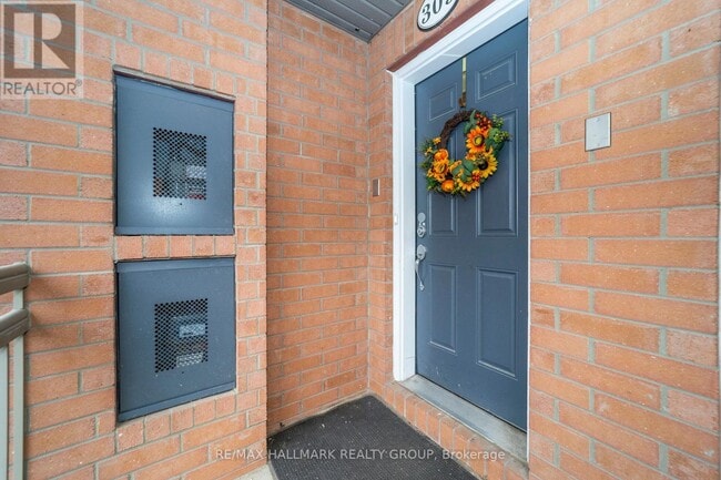 309 Galston Private in Ottawa, ON - Building Photo - Building Photo