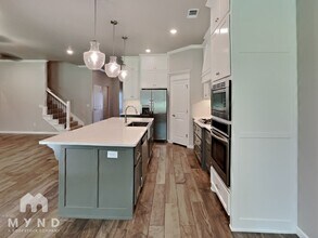 716 E Barajas Terrace in Mustang, OK - Building Photo - Building Photo