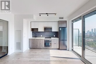 5 Defries St in Toronto, ON - Building Photo - Building Photo