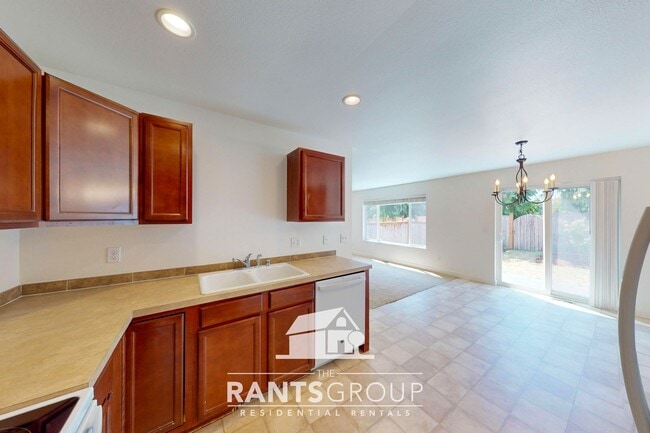 property at 2805 Alyssa Ct SE