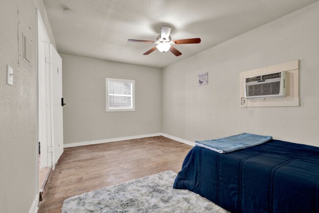 313 Deborah Dr in Converse, TX - Building Photo - Building Photo