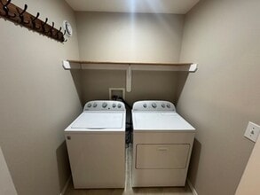 48 Trinidad Dr in Fairbanks, AK - Building Photo - Building Photo