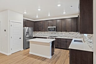 11225 SE 245th Pl in Kent, WA - Building Photo