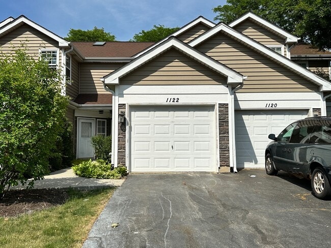 property at 1122 Regency Dr