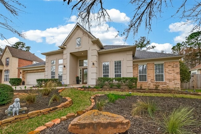 property at 171 E Lansdowne Cir