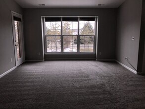 43915 Elm Dr in Sterling Heights, MI - Building Photo - Building Photo
