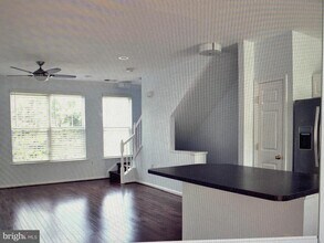 21814 Kelsey Square in Ashburn, VA - Building Photo - Building Photo