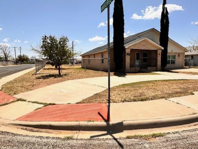 property at 1319 W 11th St