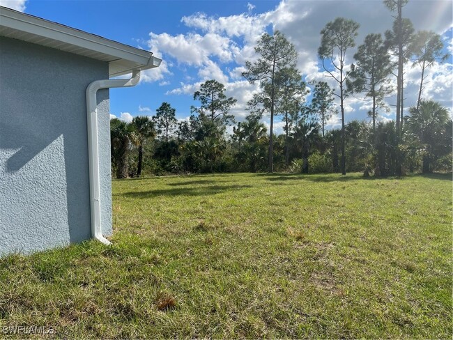 5016 Pike Ln in La Belle, FL - Building Photo - Building Photo