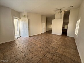 1921 Cam Mirada in North Las Vegas, NV - Building Photo - Building Photo
