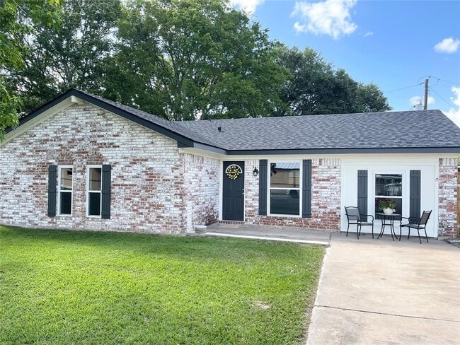 property at 806 Fitzgerald St