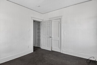 72-74 Pilgrim St in Highland Park, MI - Building Photo - Building Photo