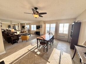 215 Atlantic Ave in Virginia Beach, VA - Building Photo - Building Photo