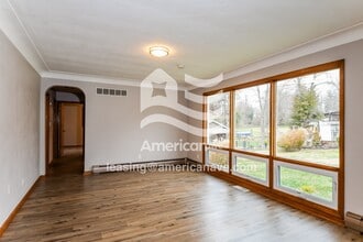 137 Courtland Pl in Collinsville, IL - Building Photo - Building Photo