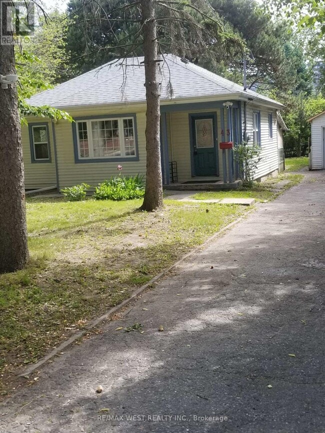 property at 43 Beachell St