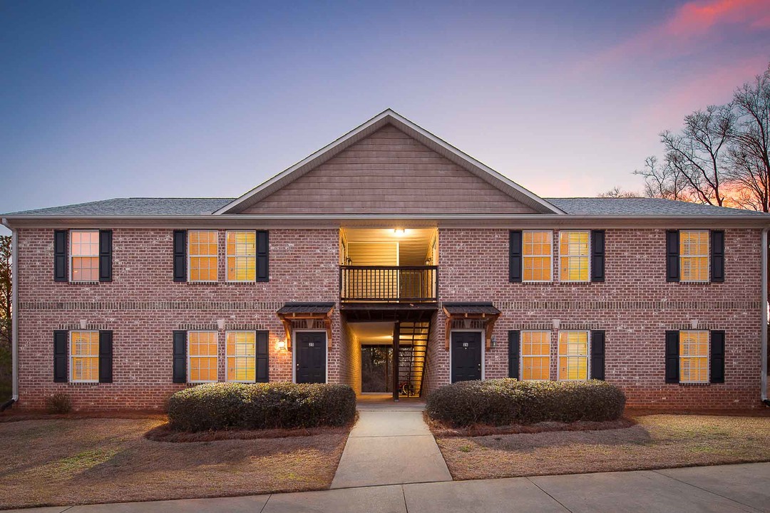 Ivy League Apartments in Milledgeville, GA - Foto de edificio