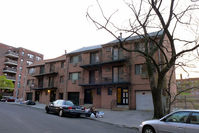 3570 Netherland Ave in Bronx, NY - Building Photo - Building Photo